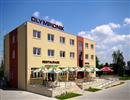 Hotel OLYMPIONIK*** modern komplex zahrnujc HOTEL, SPORTOVN a WELLNESS CENTRUM, KONGRESOV CENTRUM a STYLOV ZAHRADN ALTN S GRIL BAREM.
Prostory hotelu jsou vhodn  pro pordn seminru, kolen, relaxacnch, sportovnch a teambuildingovch setkn pro zamestnanc ...